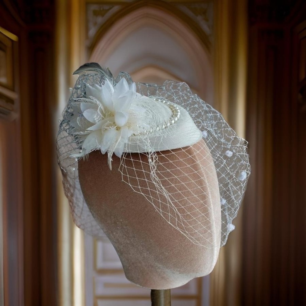New Vintage Ivory Wedding Pillbox Pearl Bridal Birdcage Hat Netted Veil Elegant